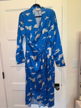 River Island Blue Wrap Dress with Cream Abstract Shapes